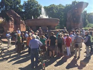 Stierbrunnen Arnswalder Platz